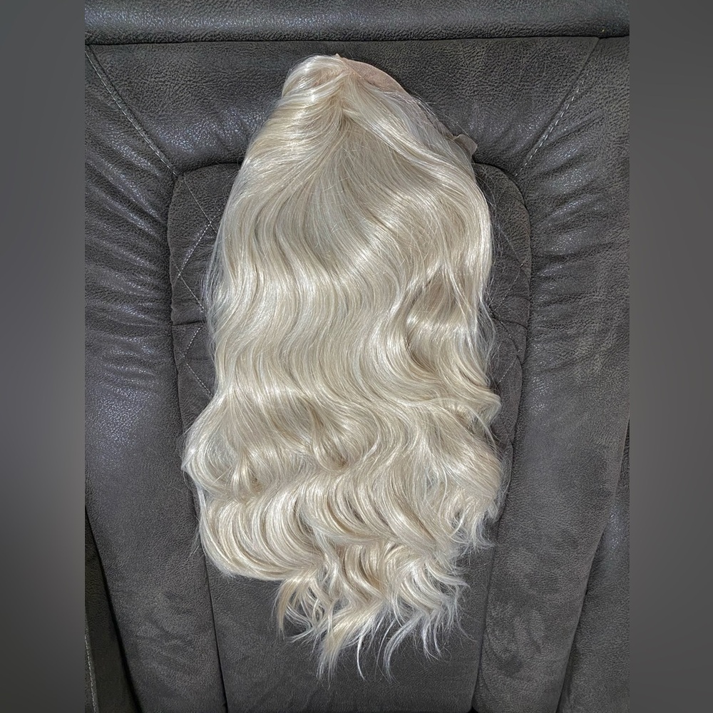 Webster Wigs Blaire - Pale Ash Blonde - Picture 4 of 6